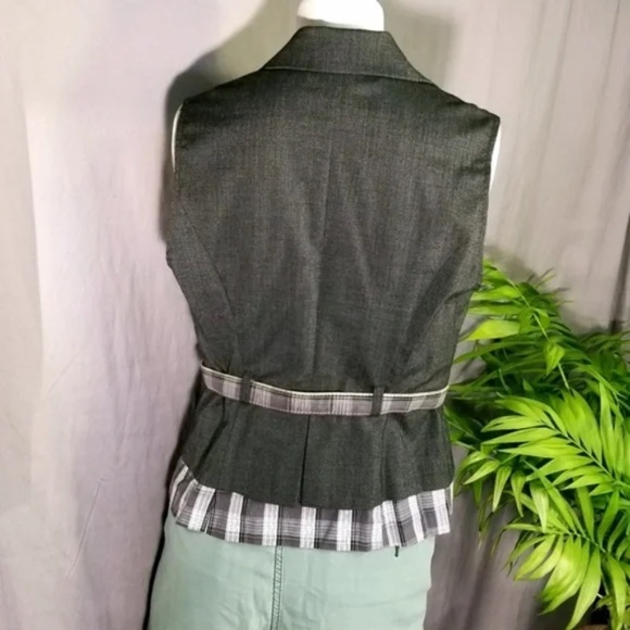 3/$25 Love Tease Belted Sleeveless Layered Top - Picture 5 of 7